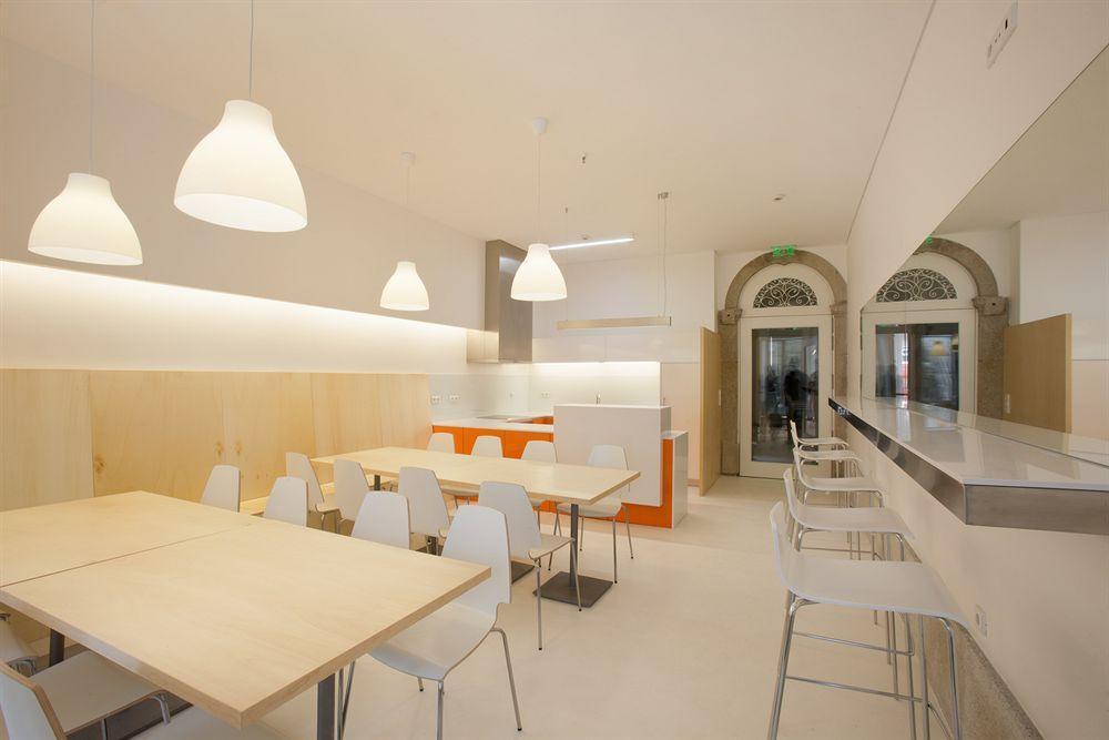Lounge & By Host Wise Albergue 2*