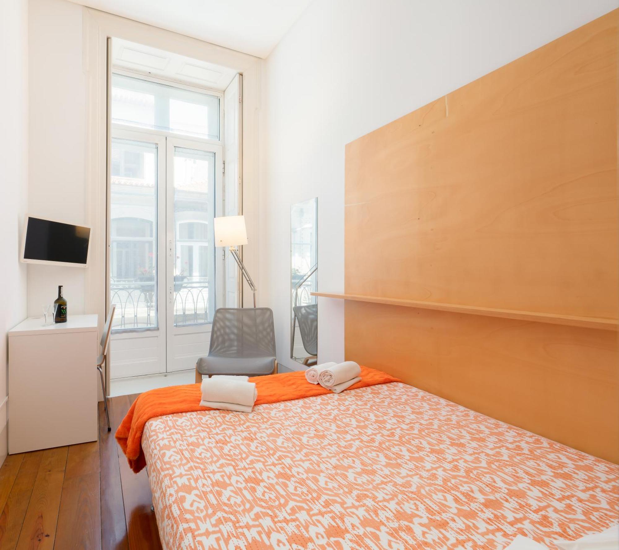 Lounge & By Host Wise * Porto