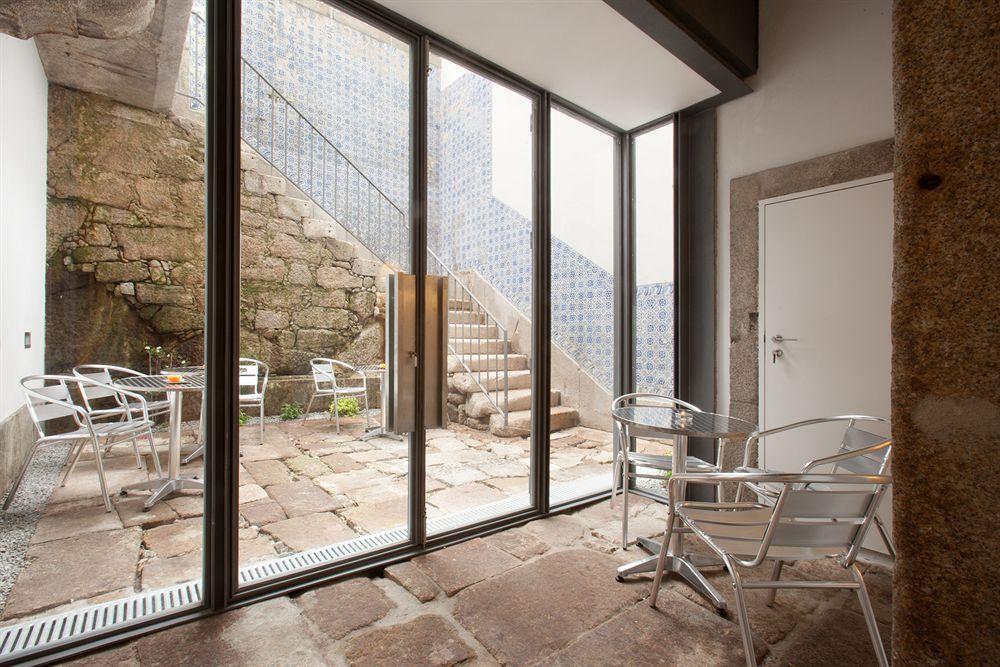 Lounge & By Host Wise Porto